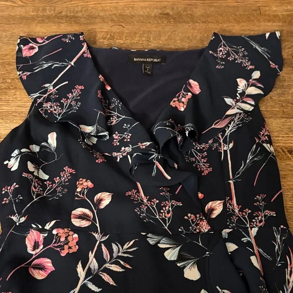Banana Republic Navy Floral High- Low Dress Size 2P - Picture 7 of 8